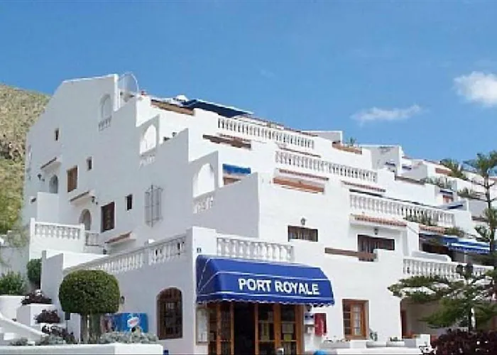 Cristianos Port Royale 184 *